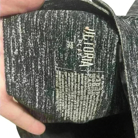 Victoria's Secret Victoria Sport Angel Max Grey Gray  Sports Bra 32B - Picture 3 of 3